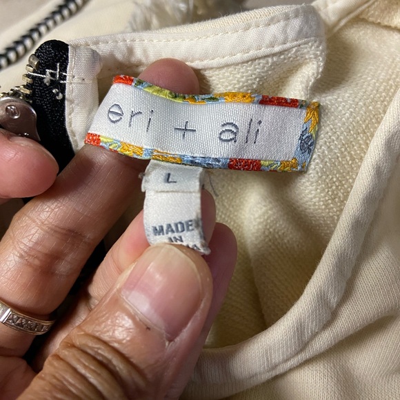 Anthropology Eri + Ali long sleeve top size L - Picture 8 of 8